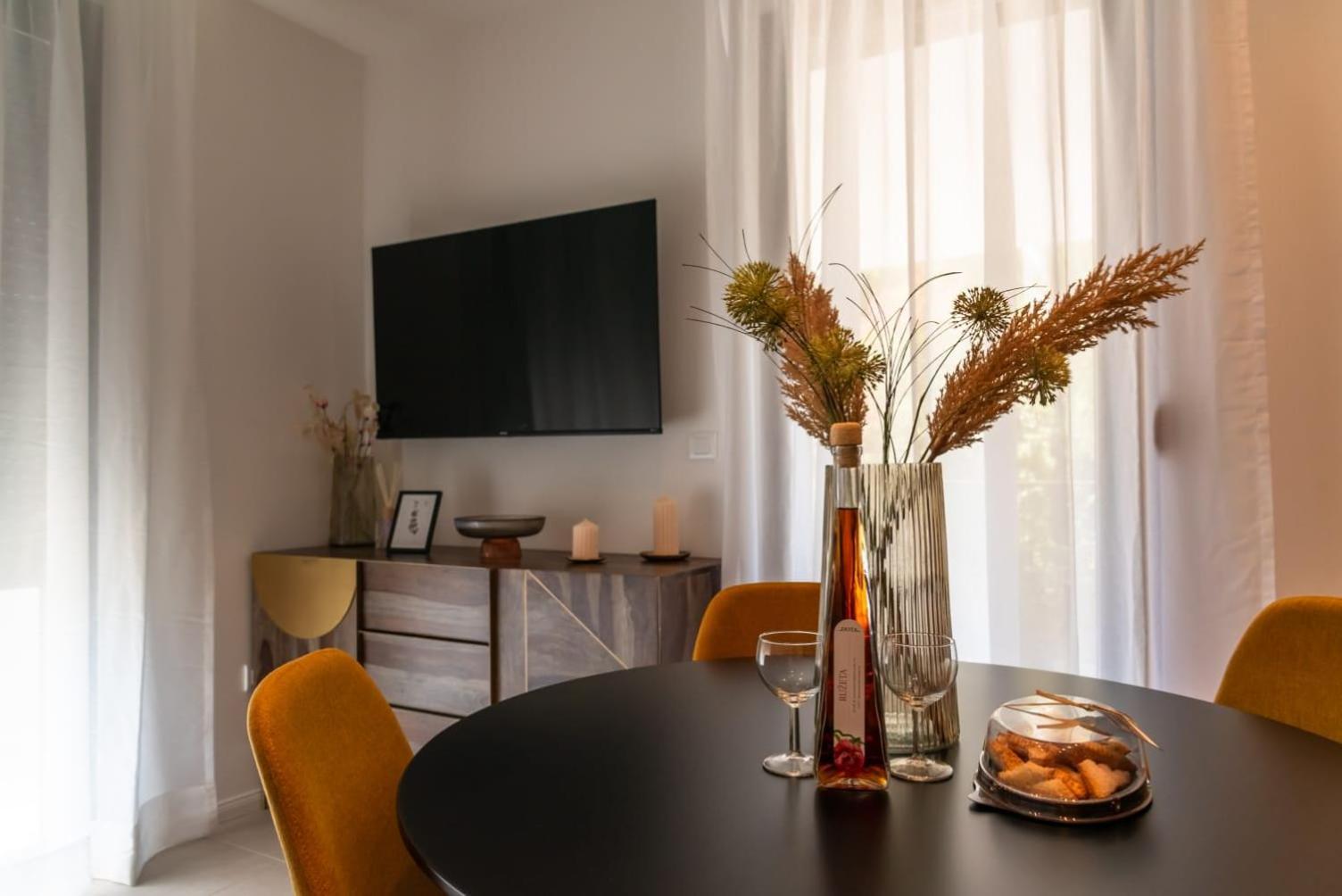 Villa Luce Комижа Экстерьер фото